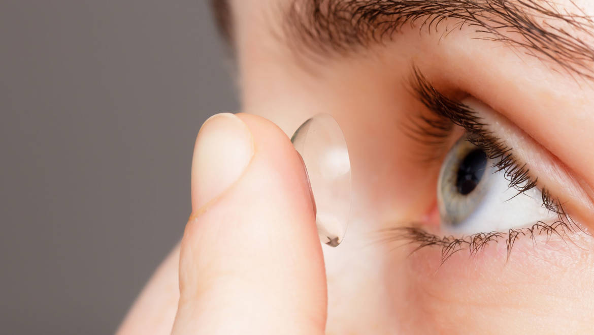 What You Should Know Before You Buy Contact Lenses